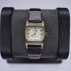 Vintage Benrus Endurable Tonneau Case Manual Wind – Ref 425911